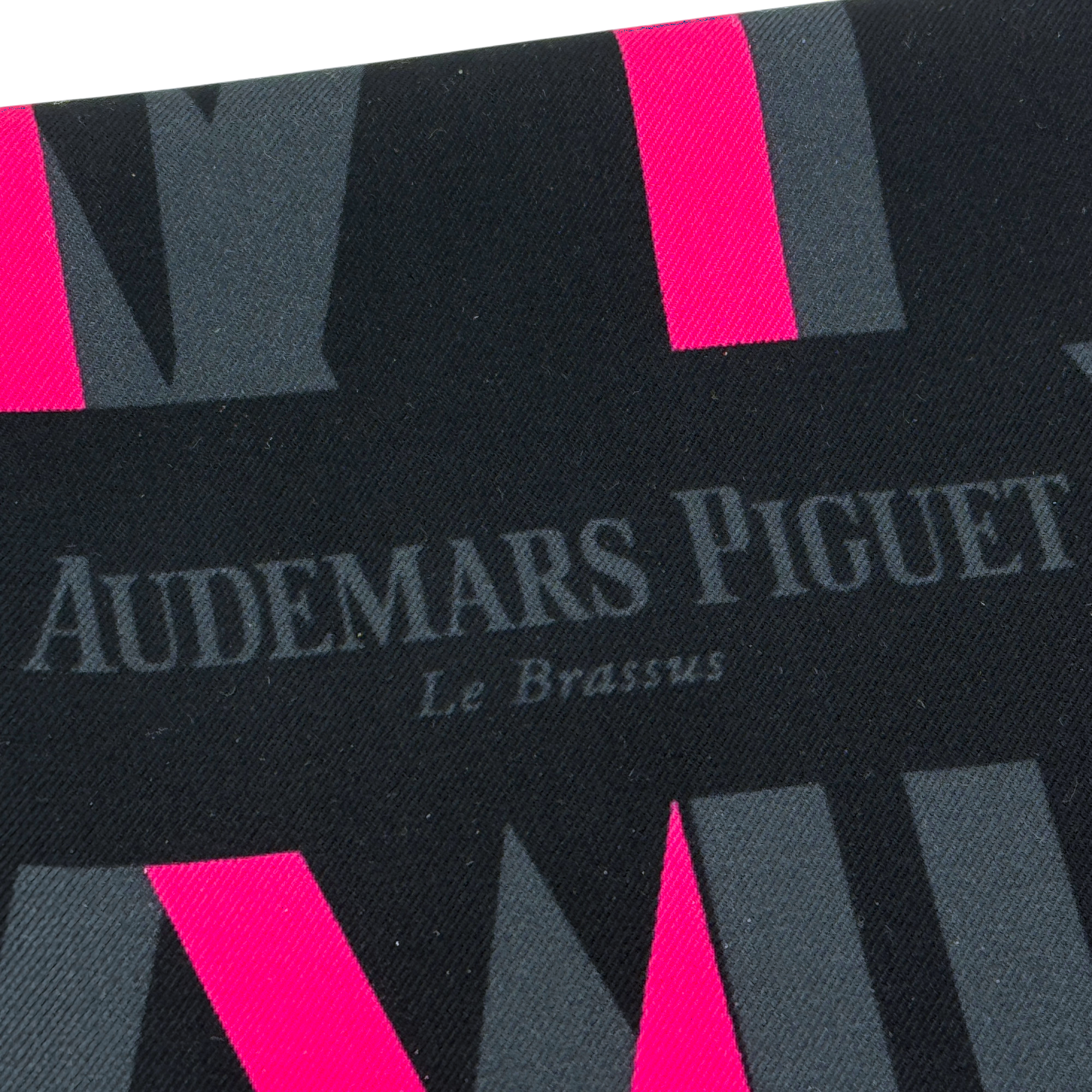 Audemars Piguet Seidentuch Tuch Halstuch 100 % Seide