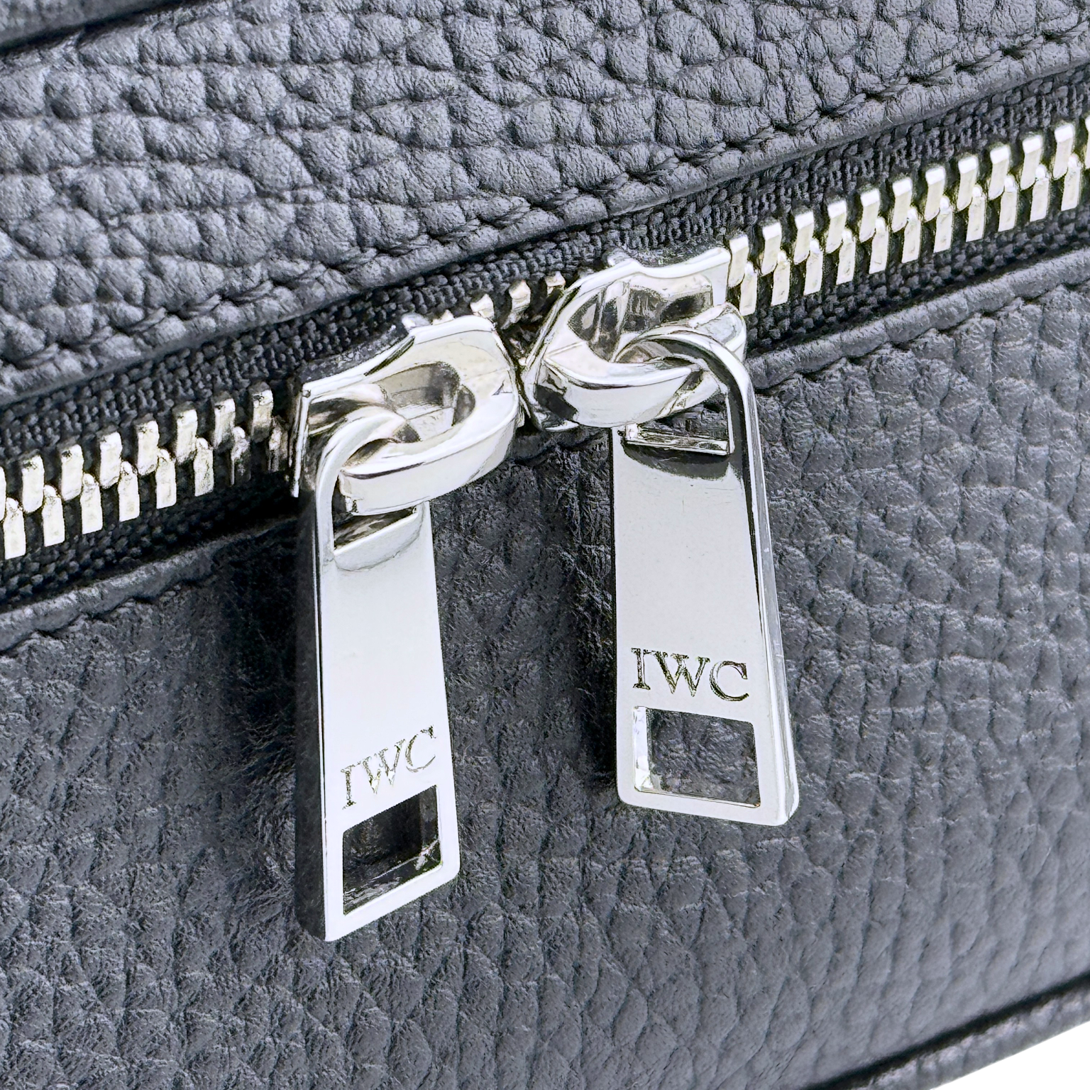 IWC-Schaffhausen 3-er Leder Uhrenetui Etui Reiseetui Reisebox Schwarz