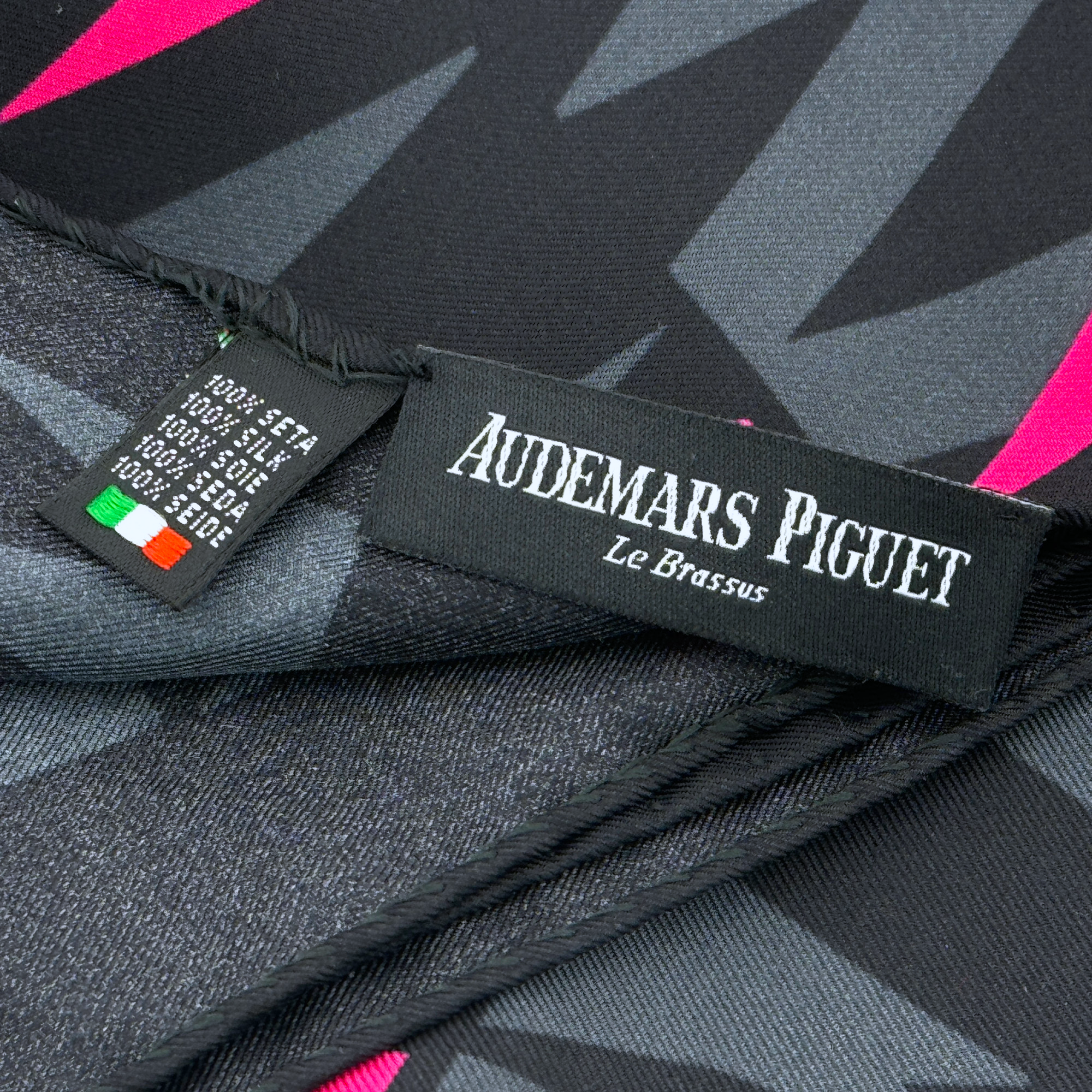 Audemars Piguet Seidentuch Tuch Halstuch 100 % Seide