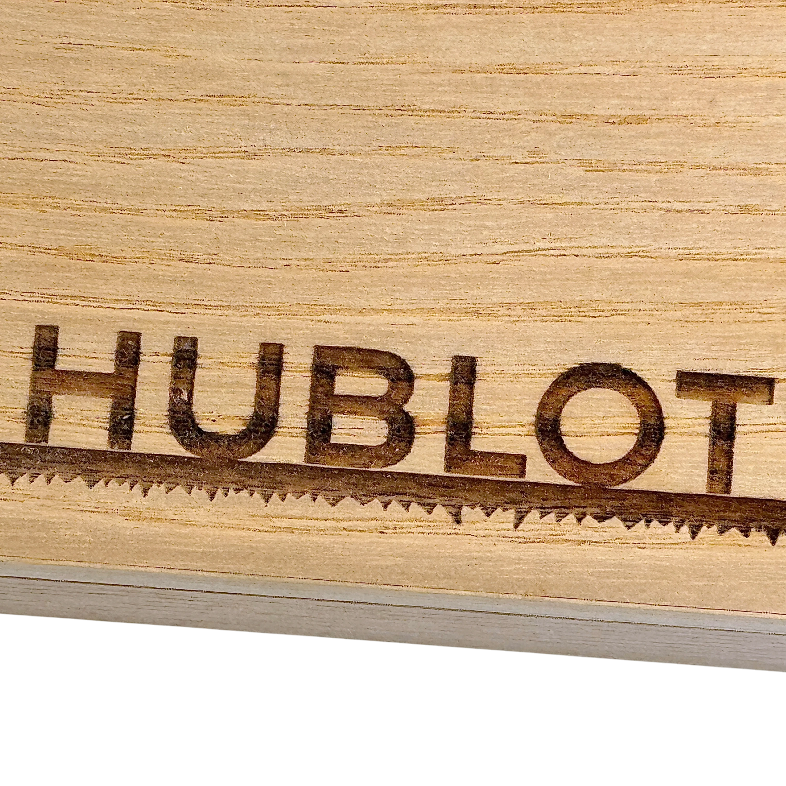 Hublot Holzschachtel Aufbewahrungsbox, Schatulle aus Holz Braun 19x19 cm