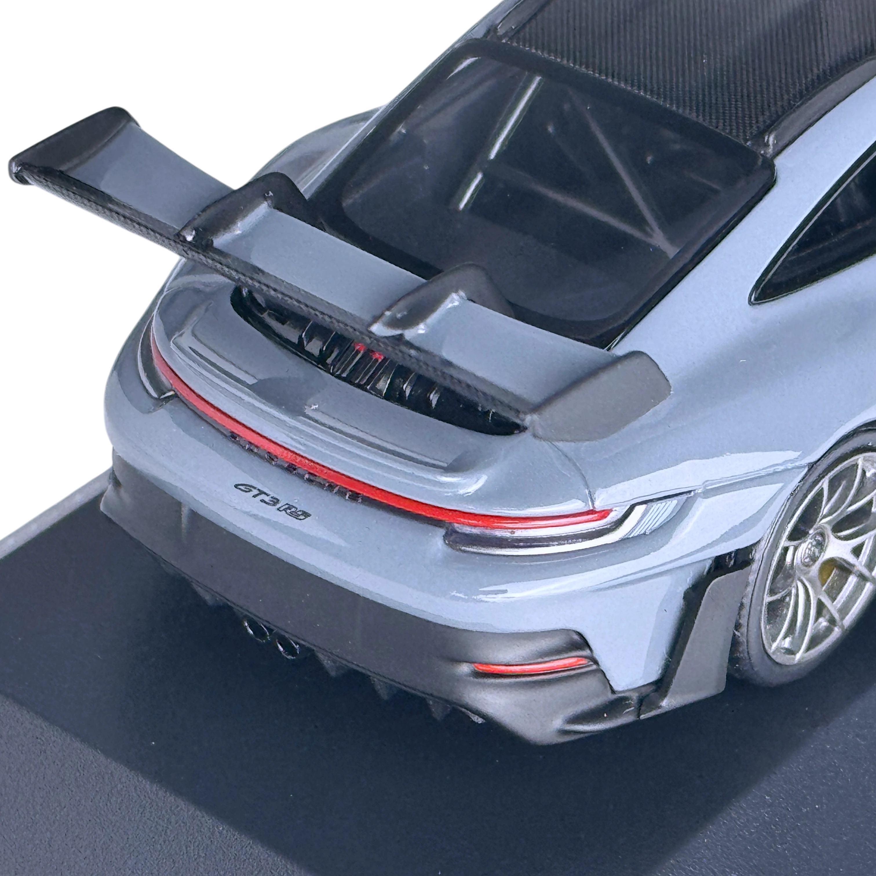 Minichamps Porsche 911 (992) GT3RS Arktikgrau 1:43 Modellauto OVP
