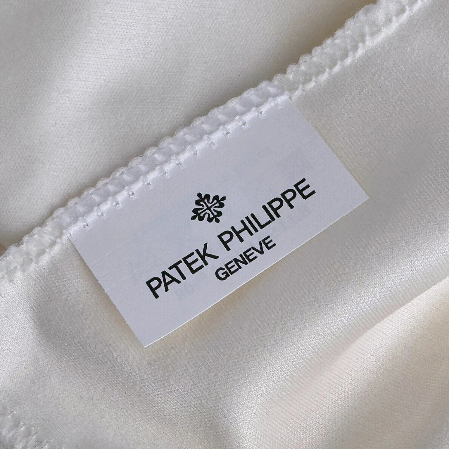 Patek Philippe Poliertuch - Reinigungstuch in Weiß/Beige 21x21 cm