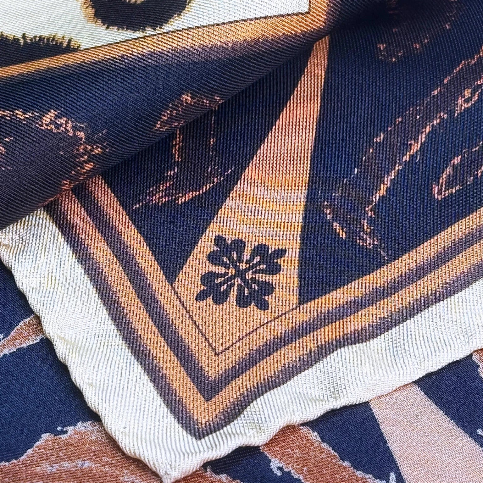 Patek Philippe X Ermenegildo vintage Seidentuch mit Tigermotiv 130x130 cm