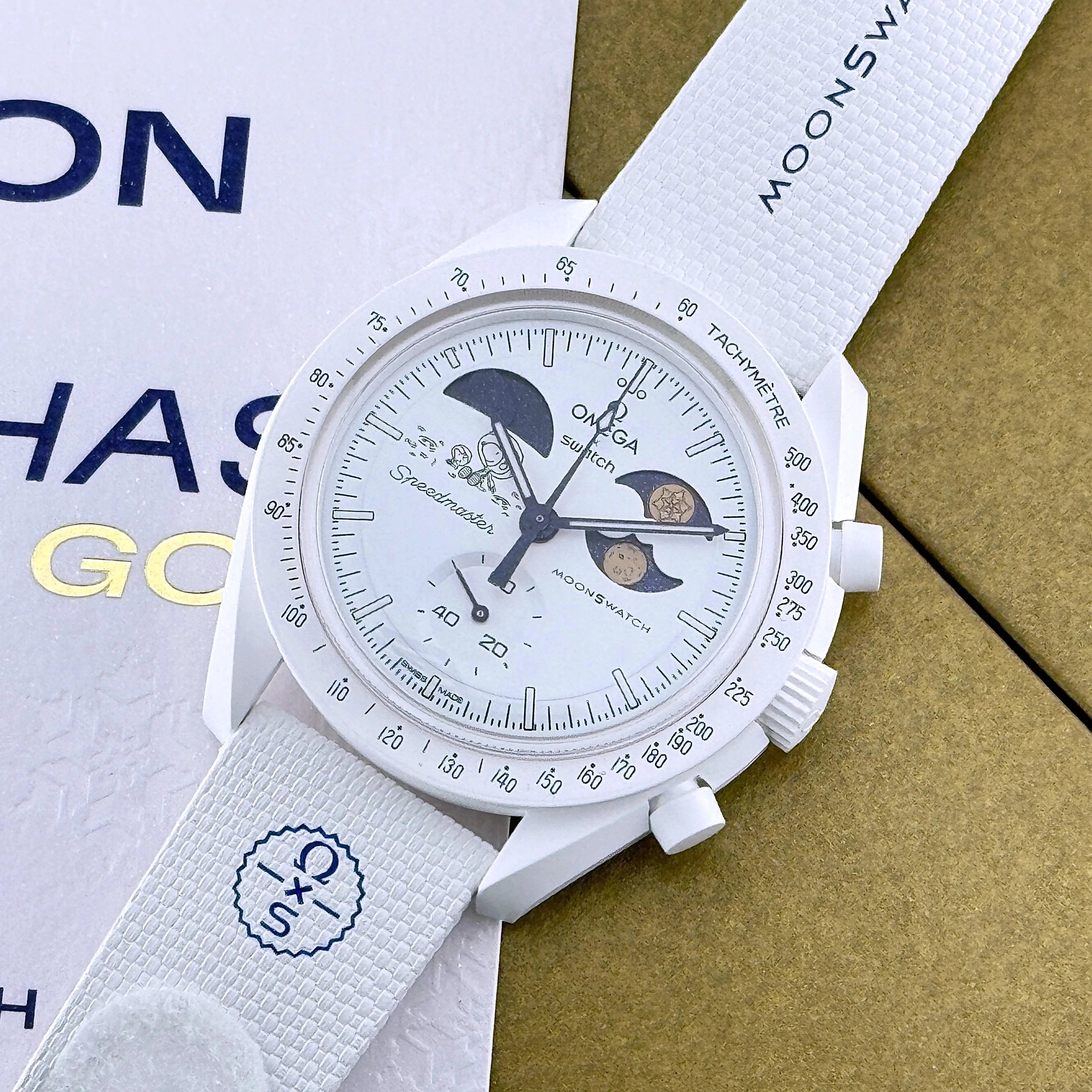 Swatch X Omega MoonSwatch Mission to Earthphase Cold Moon 'Snoopy' SO33W701L