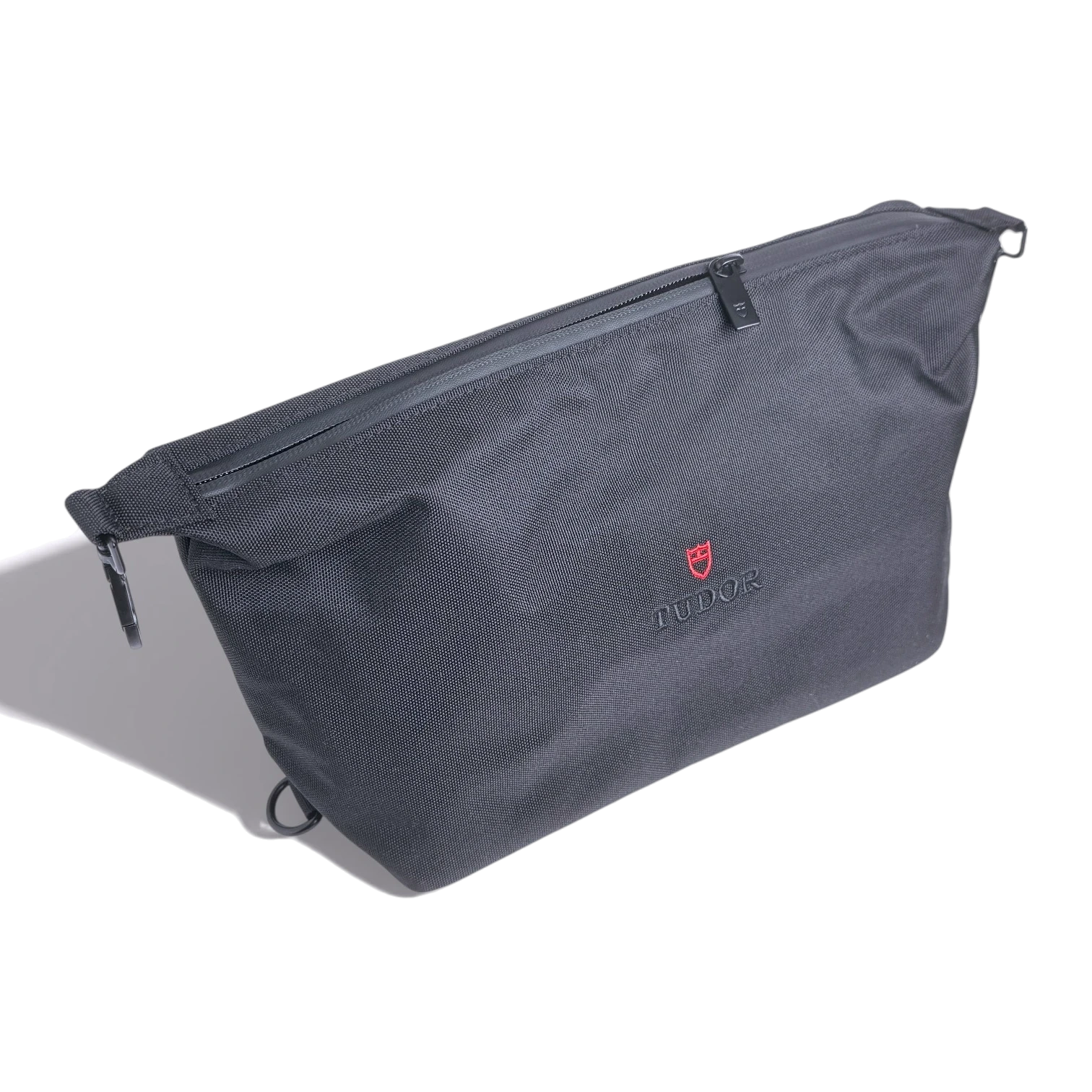 Tudor "Born to Dare" Kulturbeutel, Kulturtasche mit Staubbeutel Schwarz