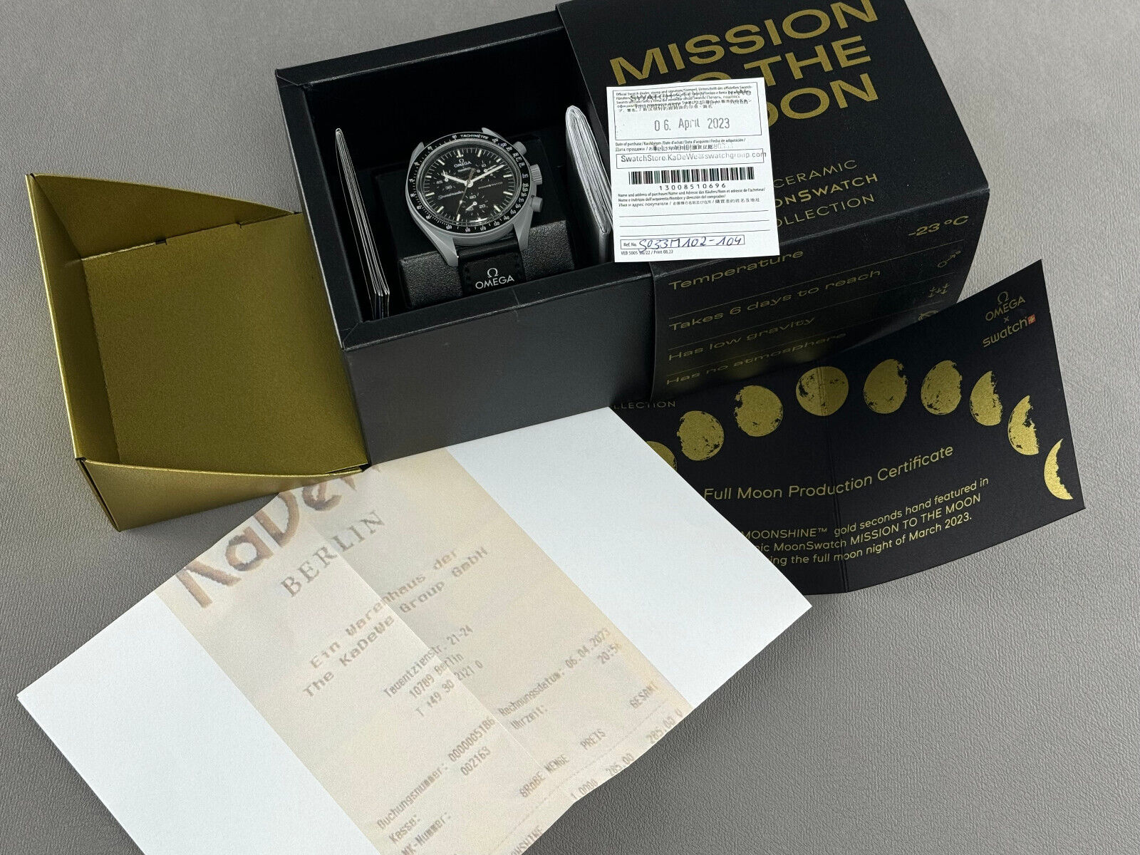 Omega x Swatch MoonSwatch Mission To The Moon Gold SO33M102-104