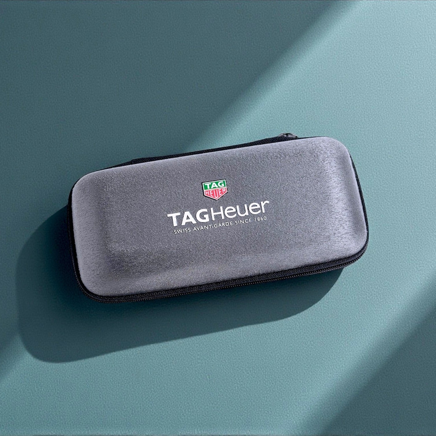 TAG Heuer Uhrenetui Reiseetui Etui Reisebox Grau service travel pouch case gray