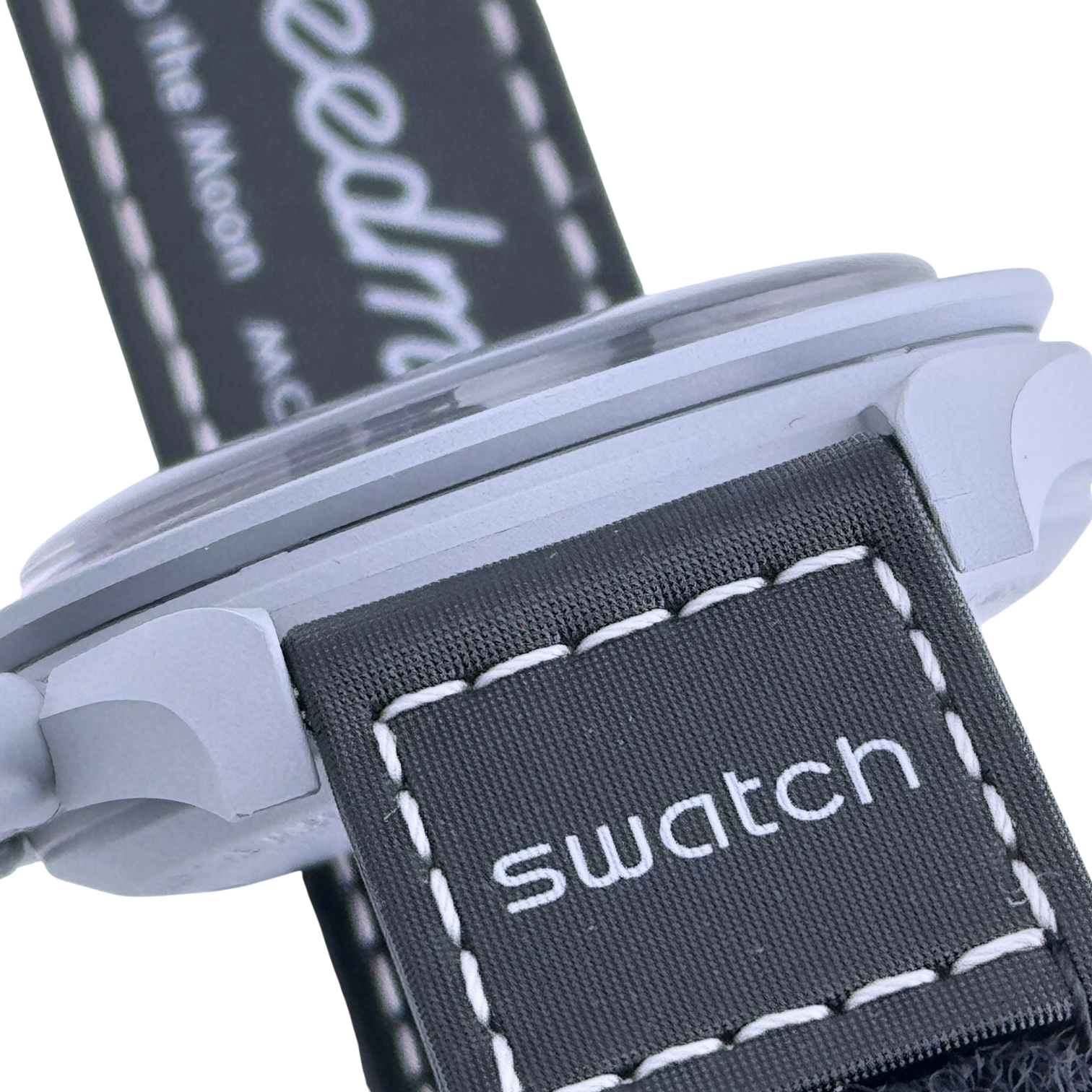 OMEGA X Swatch MoonSwatch Mission to Earthphase SO33M700