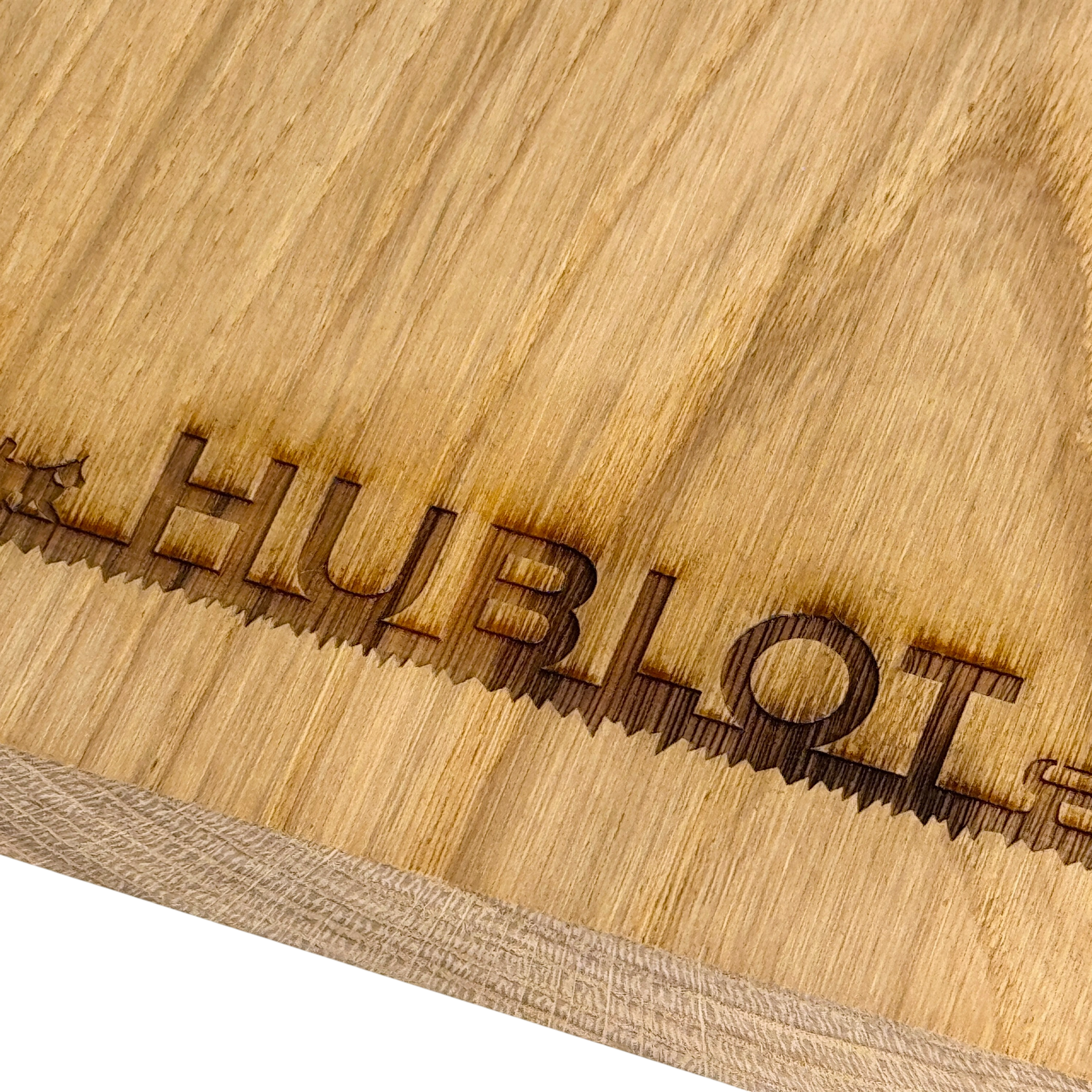 Hublot Schneidebrett aus Holz Braun 25x24 cm