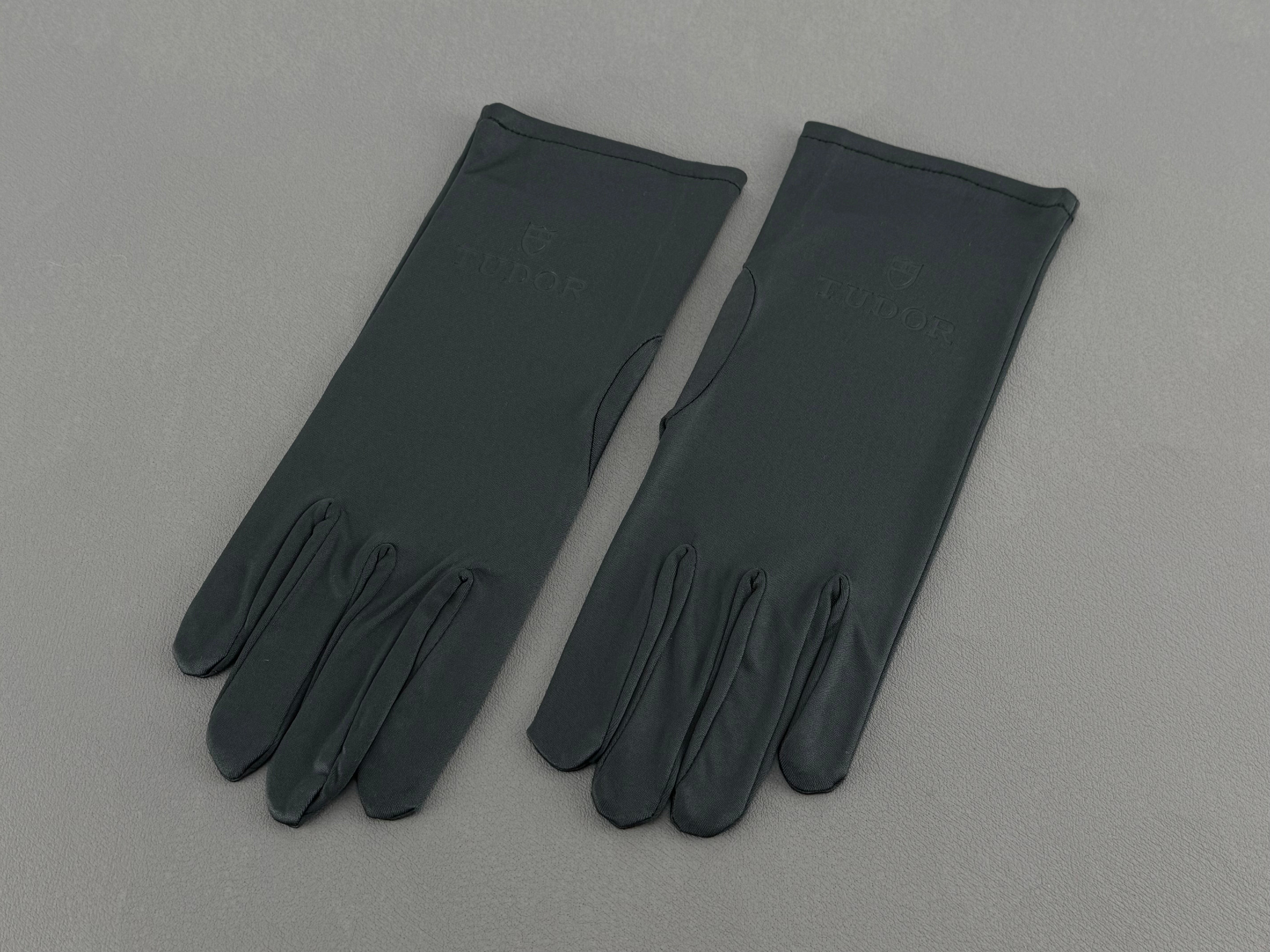 Tudor Jeweler Gloves Black