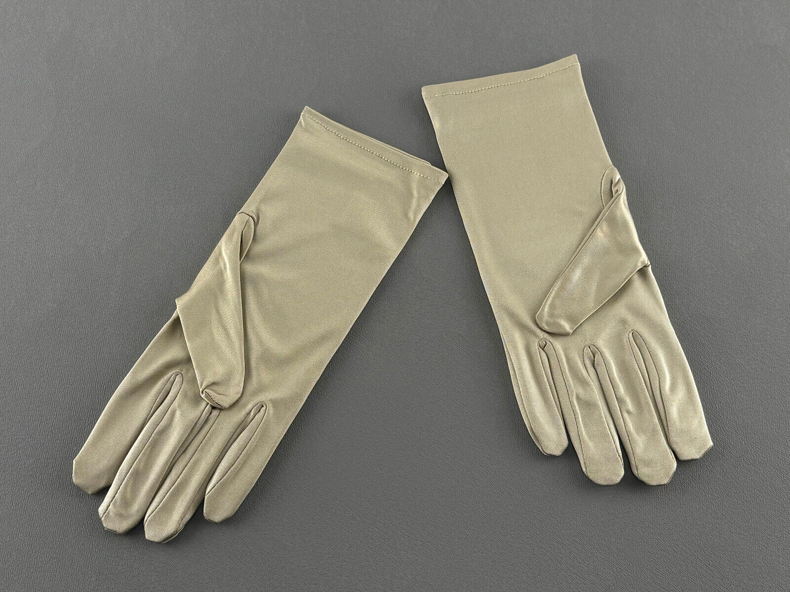 Rolex jeweler gloves beige