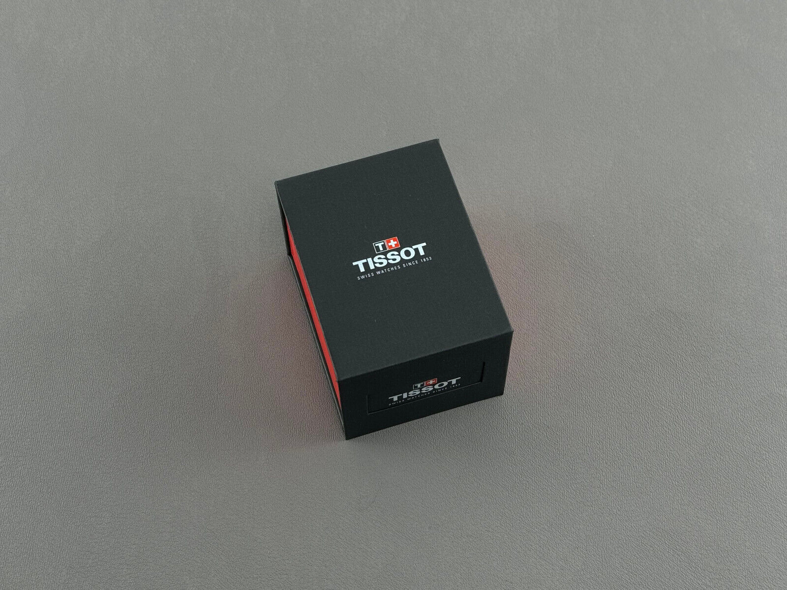 Tissot watch case black / red