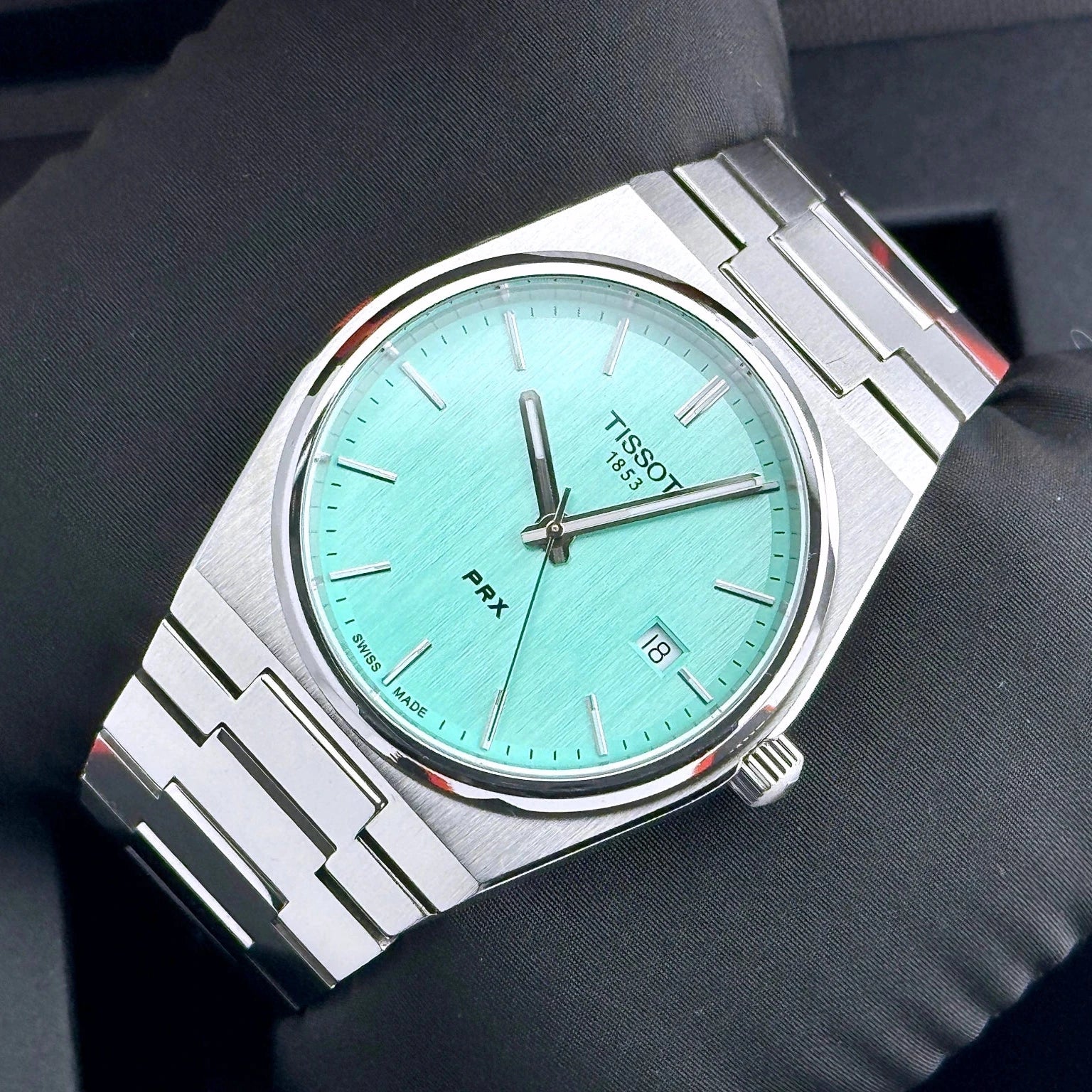 Tissot PRX Quarz 40mm Herren Armbanduhr Edelstahl Hellgrün Ref. T1374101109101
